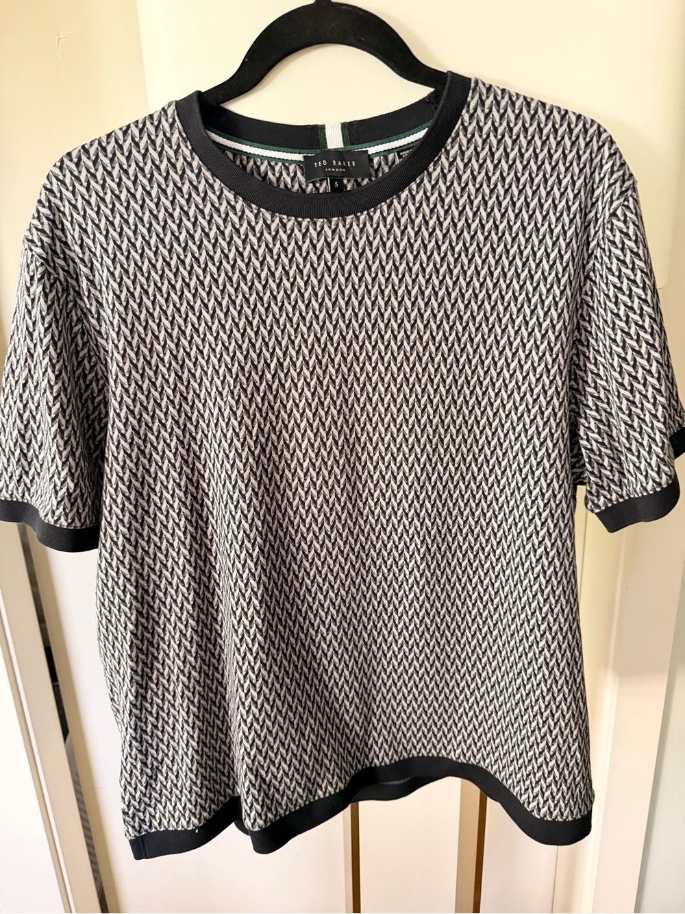 Ted Baker Black and White Short Sleeve Knit Top
